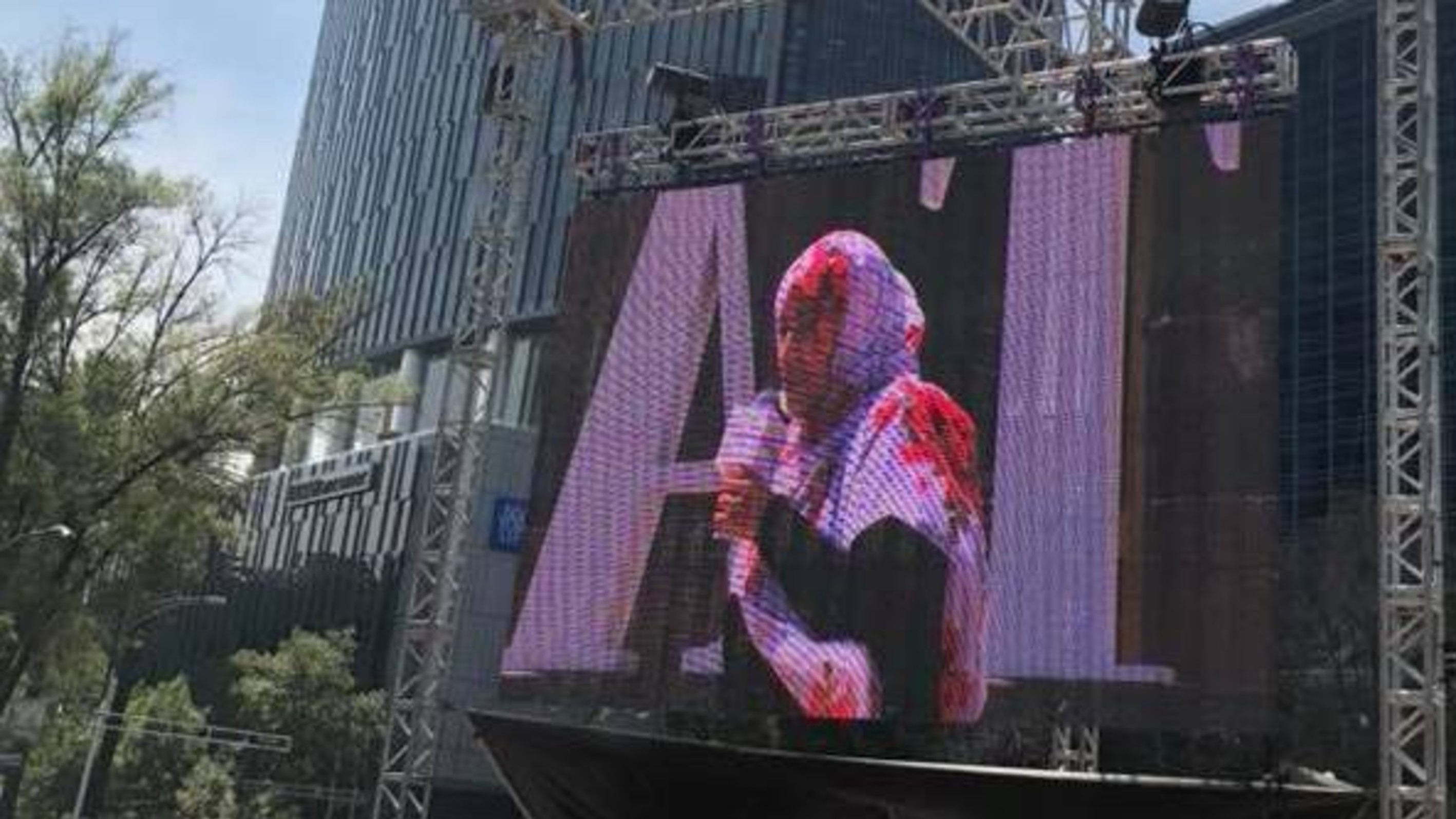 Nobel Peace laureate at International Festival of Culture and Leadership in Mexico: freedom stems from will and determination 